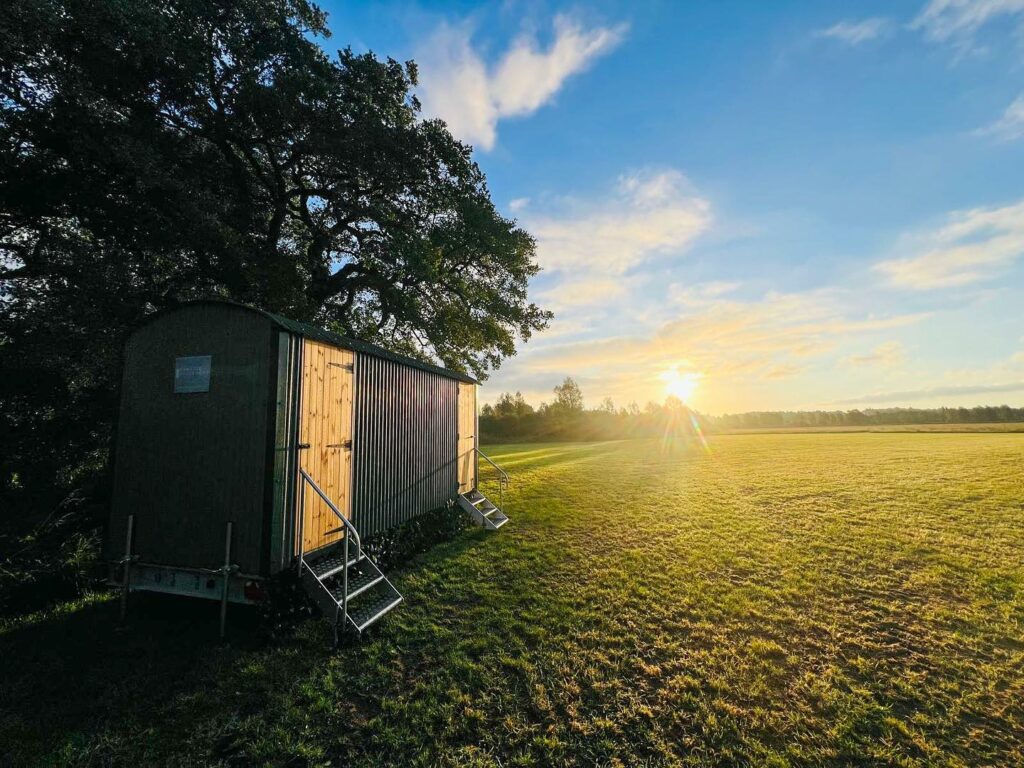 Luxury portable toilet hire - summer weddings